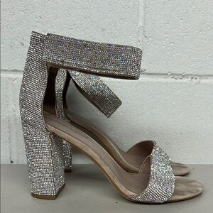 Jeffrey Campbell sz8 glitter open toe ankle strap heels rhinestone jewels silver